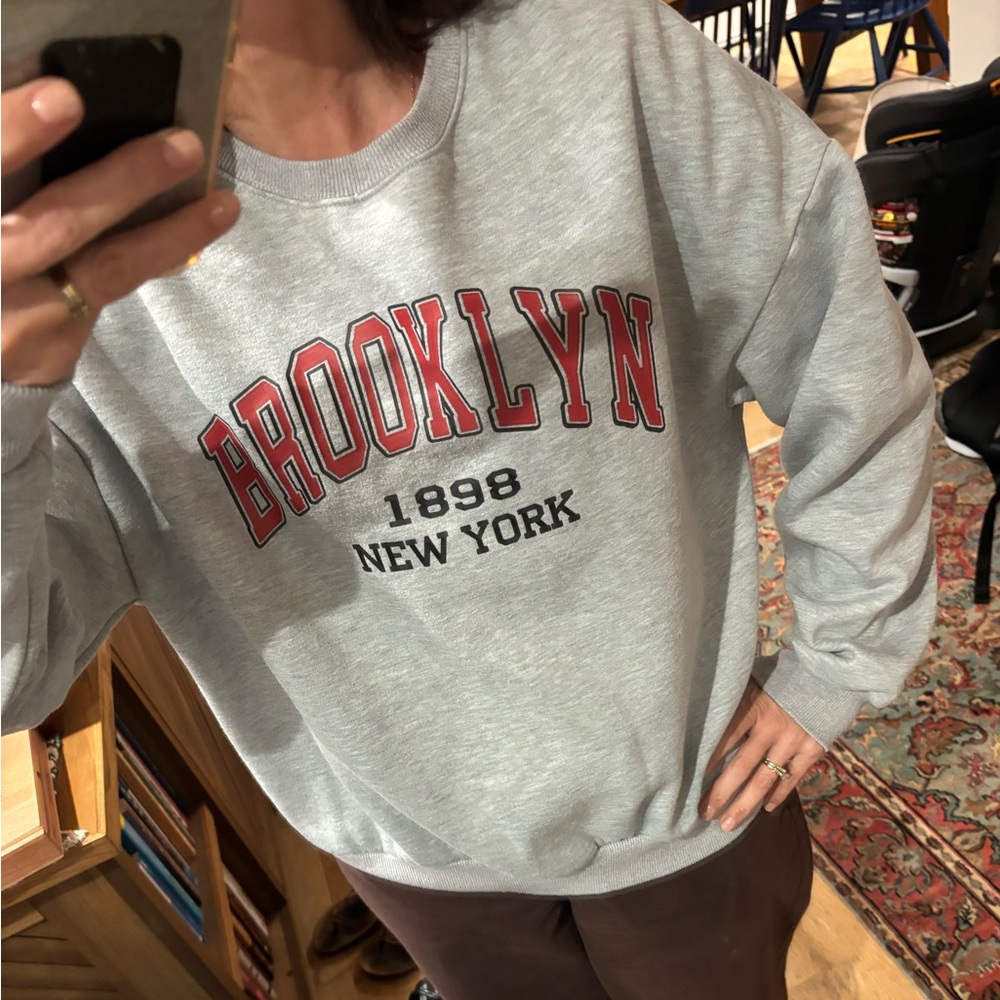 Gray Brooklyn 1898 New York hoodie